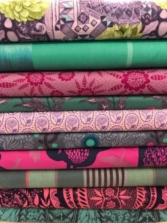 Anna Maria Horner Mystery Fat Quarter Bundle